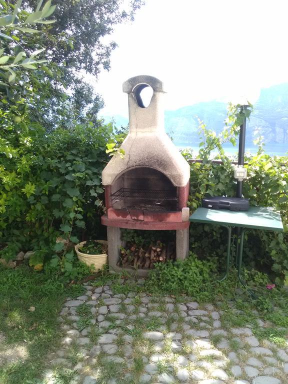 La Terrazza Sul Lago Малчезине Екстериор снимка